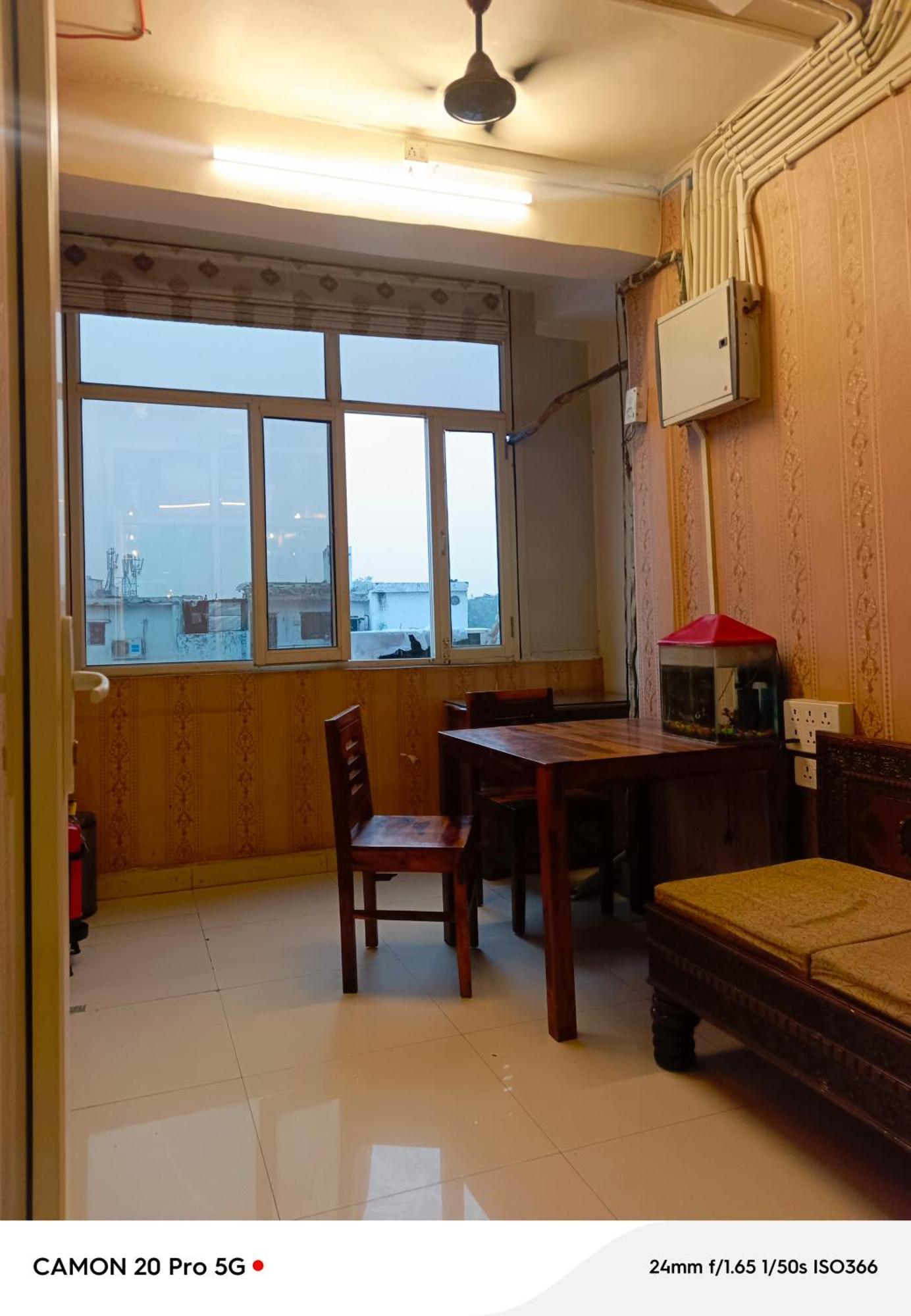 Homestay Ac Dormitory New Delhi Bagian luar foto